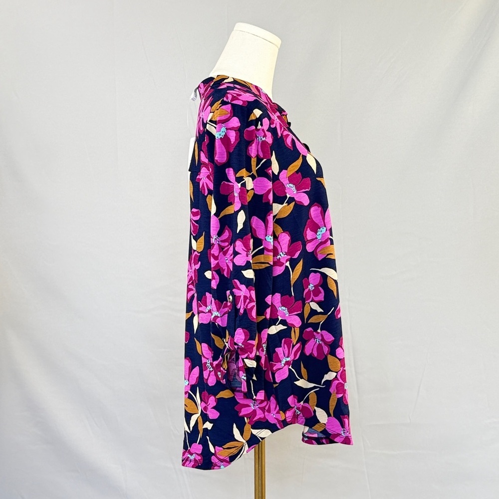 Dear Scarlett Beautiful V-Neck Tunic Bursting With A Gleeful Color Pallet - Picture 6 of 7